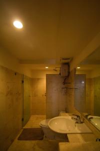 Căn Hộ 2 Phòng Ngủ (Two-Bedroom Apartment)