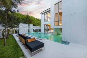 Luxury 3BR Villa Wallaya with Private Pool