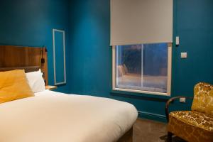 Large Double Room room in The Dirty Liquor Hotel