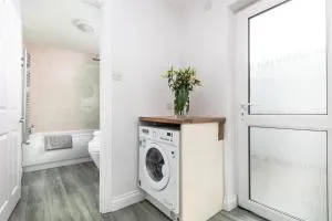 Plymouth Bijoux Cottage - Sleeps 6 - Parking- Habita Property - 普林普顿