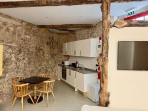 Casa dos Monges by PURUS