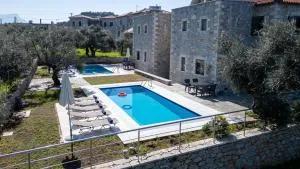 Torri di pietra - Lévktron