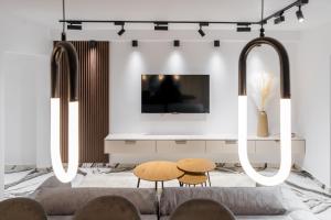 Ultra-Modern Luxury Apartment - Spacious & Elegant