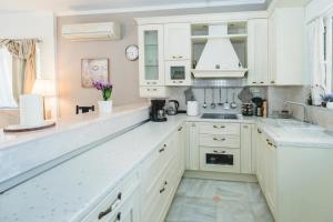 Villa Irene, Lindos 10 mins, beach 4 mins