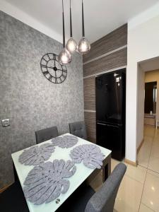 Manufaktura & Zoo & Atlas Arena District Parking