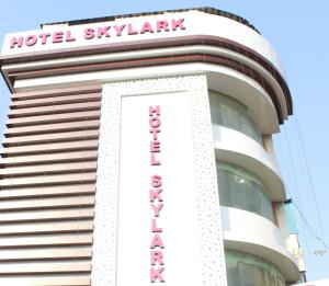 Hotel Skylark