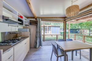 Campings Camping paradis le Coiroux : photos des chambres