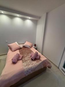 Brooklyn Studio Rose