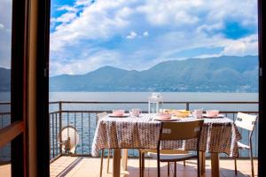 Apartment mit Seeblick room in Casa Spiaggia