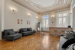 Old Town Heritage near French Embassy - Royal View