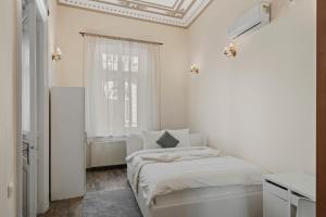 Old Town Heritage near French Embassy - Royal View