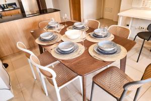 Amazing View 2br MOA, 98 sqm XBOX 200mbps, Printer