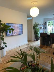 cosy london flat by tube station