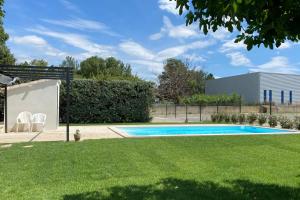 Maisons de vacances La Maison de Gari spacious house with swimming pool and beautiful exterior : photos des chambres