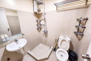 Lush 2br 98sqm MOA 200mbps Netflix XBOX Printer