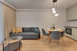 Leśna Sonata z ogrodem by Grand Apartments