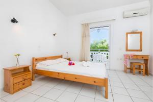 Tamar Apartments, Laganas