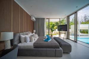 Grand View Residence Villa by NLA