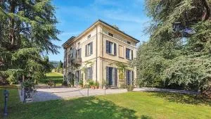 Villa Lucini 1886 Garden Apt near Lake Como and Milan - Olginate