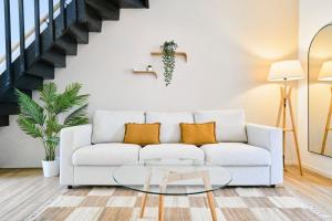 Maison trois chambres avec cour, parking gratuit