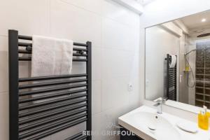 La Cachette de Lucie Heart of Honfleur 100m from the Port 2 Guests