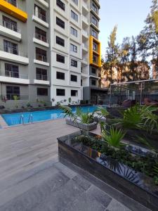 Artsy & spacious studio with Pool, Gym & Sauna