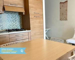 RS314 - Marcelli, bilocale in residence fronte mare