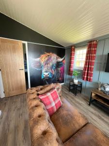 Appin Holiday Homes -Caravans, Lodges, Shepherds Hut and Train Carriage stays