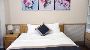 Royal Homestay And Coffee