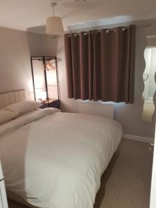 Beechcroft 2 bed part house