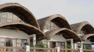 Villa Laetisha Beach Resort - Rioeng