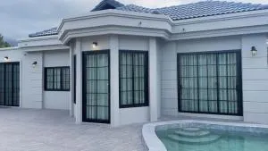 Jmpoolvilla - Накхонсітхаммарат