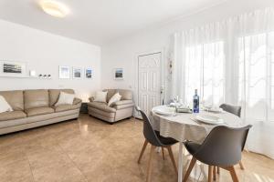 Home2Book Cozy Dúplex & Spacious Terrace in Órzola