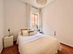 Enorme y Luminoso Apartamento para 13 personas con balcones en el corazón de Sevilla