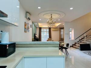 Shamrock Bay Haven 5BR Homestay for 22pax at B Ferringghi