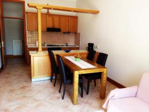 Seafront Family Apartment Una - Sunny Rab Island