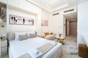 Winter Bliss Studio Azizi Riviera 9 Pool View