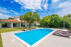 Villa Klara, beautiful and secluded villa close to the beach