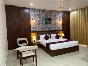 Hotel Floral Palace