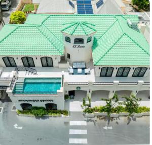 Luxury Oceanview Penthouses with a Rooftop Pool