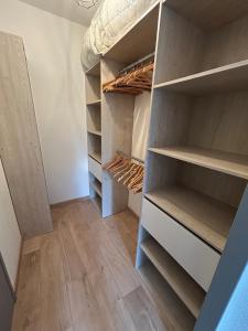 Appartements Maison 4 pers proche du centre : photos des chambres