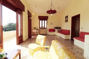 Villa Posto Rosso vista mare by Apulia Home