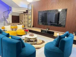 Welcome to The Luxe Escape - Ikota