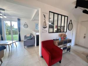 Maisons de vacances Maison lumineuse avec jardin entre plages de Cap-Coz et Beg-Meil, proche activites nautiques - FR-1-481-173 : photos des chambres