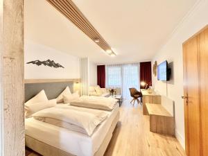 Standard Twin Room room in Yachthotel Chiemsee GmbH