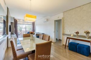 Belo apartamento com piscina aquecida CAP0302