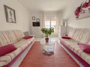 Appartement 2 pièces en front de mer à Fréjus avec parking and vue mer