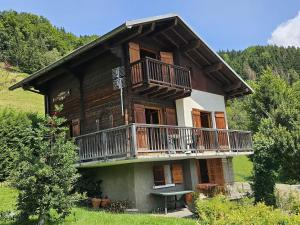 Chalets Le Mazot du Genevrier - Au coeur des Aravis : photos des chambres
