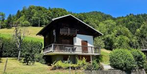Chalets Le Mazot du Genevrier - Au coeur des Aravis : photos des chambres