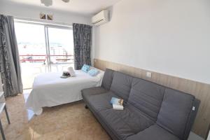 RNET - 600 Llevant 04-06 B